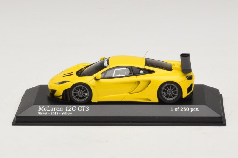 McLaren MP4-12C GT3 Street Giallo Minichamps 1:43 437121396 Pressofusione