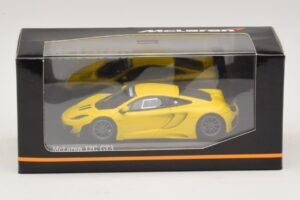 McLaren MP4-12C GT3 Street Giallo Minichamps 1:43 437121396 Pressofusione — immagine 4 di 4