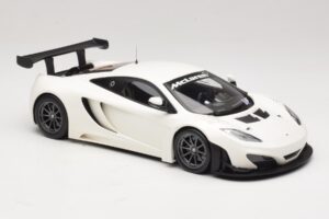 McLaren MP4-12C GT3 Bianco 2013 Minichamps 1:18 151121394 Pressofusione — immagine 4 di 6