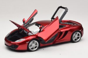 McLaren MP4-12C Rosso Metallizzato Minichamps 1:18 110133022 Pressofusione — immagine 2 di 8