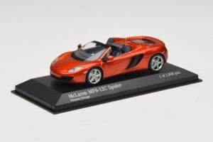 McLaren MP4-12C Spider Arancione Metallizzato Minichamps 1:43 530133030 Pressofusione — immagine 2 di 4