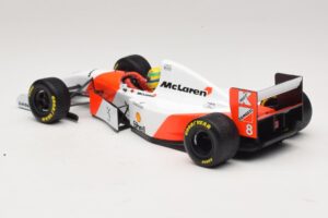 McLaren MP4/8 Ford #8 A. Senna Winner European GP 1993 Minichamps 1:18 540931818 Pressofusione — immagine 5 di 7