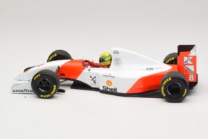 McLaren MP4/8 Ford #8 A. Senna Winner Japanese GP 1993 Minichamps 1:18 540931878 Pressofusione — immagine 4 di 7