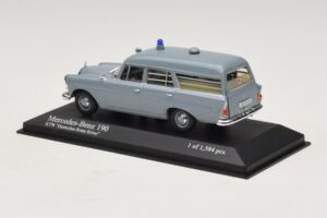 Mercedes 190 W110 Ambulanza DRK Minichamps 1:43 400037270 Pressofusione — immagine 3 di 4
