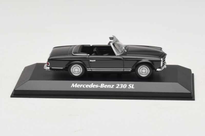 Mercedes 230 SL W113 Grigio Maxichamps 1:43 Mercedes 230 SL W113 Grigio Maxichamps 1:43 94003231 Pressofusione