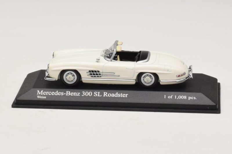 Mercedes 300 SL W198 Roadster Bianco Minichamps 1:43 Mercedes 300 SL W198 Roadster Bianco Minichamps 1:43 400039034 Pressofusione