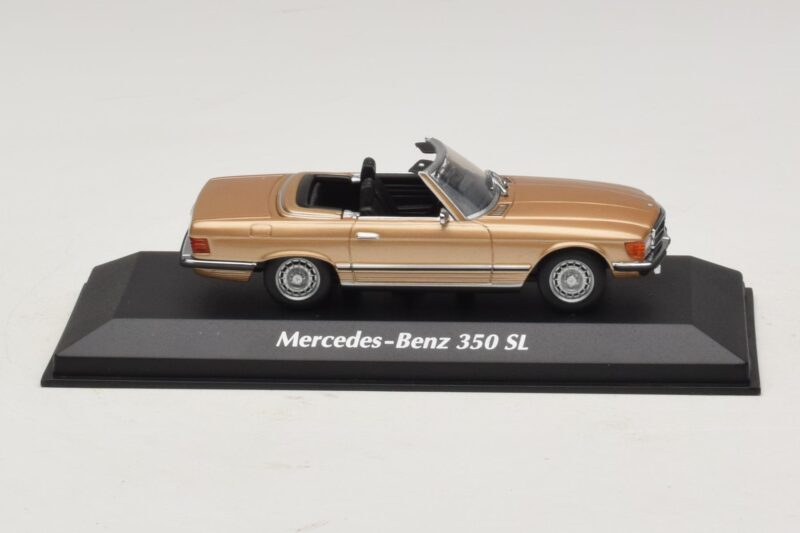 Mercedes 350 SL R107 Oro Maxichamps 1:43 Mercedes 350 SL R107 Oro Maxichamps 1:43 940033431 Pressofusione