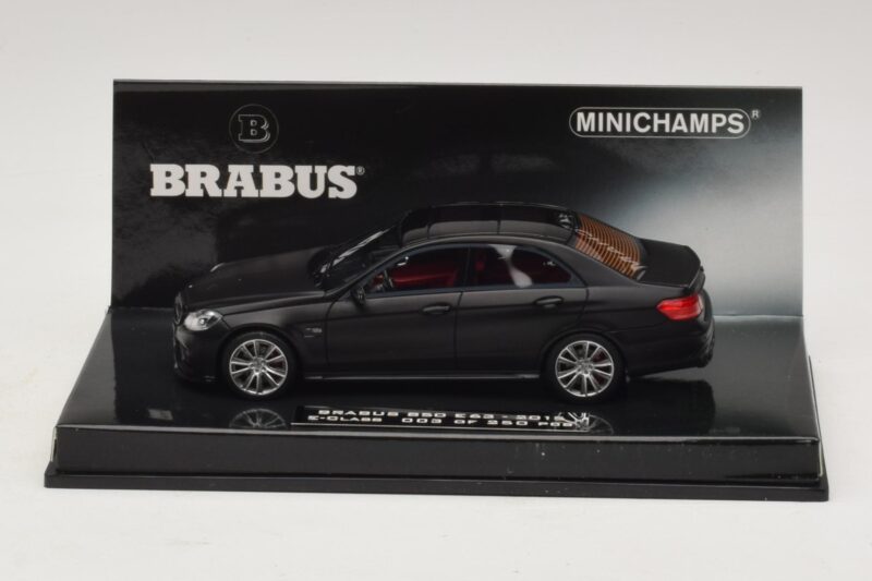 Mercedes Brabus 850 E63 W212 Nero Opaco Minichamps 1:43 Mercedes Brabus 850 E63 W212 Nero Opaco Minichamps 1:43 437034101 Pressofusione