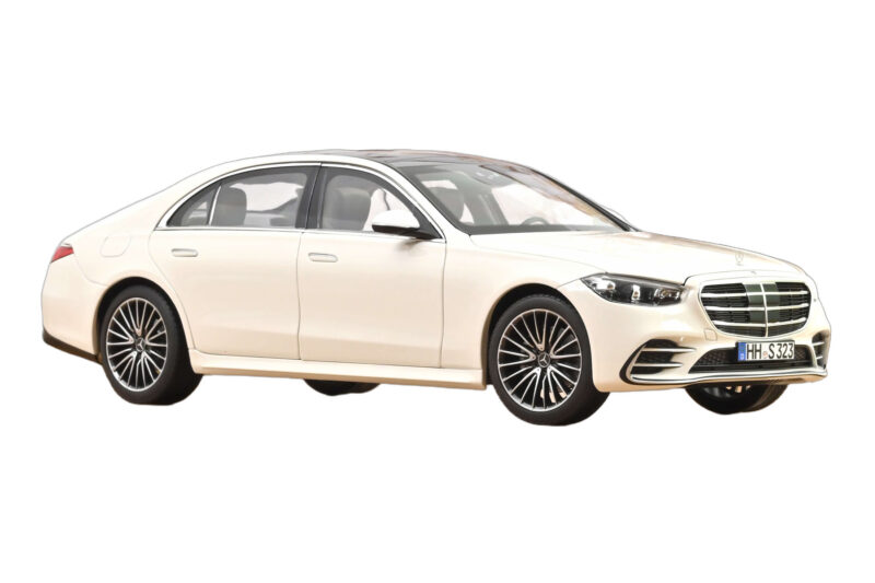Mercedes S-Class W223 AMG Line Bianco Norev 1:18 Mercedes S-Class W223 AMG Line Bianco Norev 1:18 183807 Pressofusione