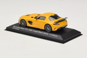 Mercedes SLS AMG C197 Black Series Oro Minichamps 1:43 437033022 Pressofusione — immagine 3 di 4