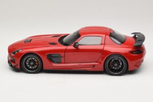 Mercedes SLS AMG C197 Black Series Rosso Minichamps 1:18 110033022 Pressofusione — immagine 4 di 8