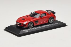 Mercedes SLS AMG C197 Black Series Rosso Minichamps 1:43 437033021 Pressofusione — immagine 2 di 4