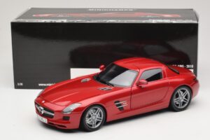Mercedes SLS AMG C197 Rosso Metallizzato Minichamps 1:18 100039020 Pressofusione — immagine 8 di 8