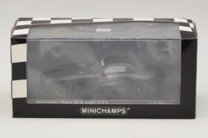 Mercedes SLS AMG GT3 45 Years of Driving Performance Nero Minichamps 1:43 410133200 Pressofusione — immagine 4 di 4