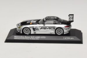 Mercedes SLS AMG GT3 #96 M. Hakkinen / R. Arnold 6 Hours of Zhuhai 2011 Minichamps 1:43 410113296 Pressofusione