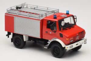 Mercedes Unimog 1300 L TLF 8/18 FF Oberammergau Minichamps 1:43 439033071 Pressofusione — immagine 4 di 6