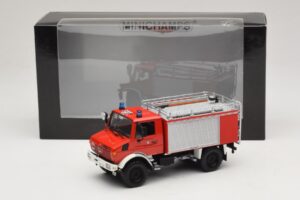 Mercedes Unimog 1300 L TLF 8/18 FF Oberammergau Minichamps 1:43 439033071 Pressofusione — immagine 6 di 6