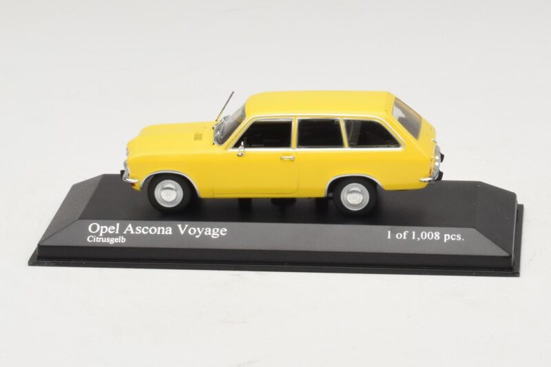 Opel Ascona A Voyage Giallo Minichamps 1:43 Opel Ascona A Voyage Giallo Minichamps 1:43 400045811 Pressofusione