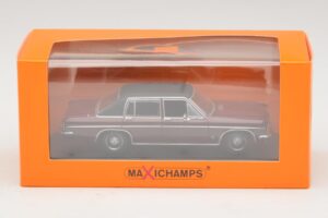 Opel Diplomat B Rosso Scuro Maxichamps 1:43 940046071 Pressofusione — immagine 4 di 4