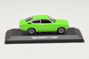 Opel Kadett C Coupe Verde Maxichamps 1:43 940045621 Pressofusione