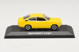 Opel Kadett C Coupe Giallo Maxichamps 1:43 940045620 Pressofusione