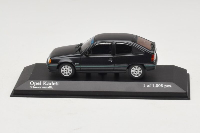 Opel Kadett E Black Metallic Minichamps 1:43 Opel Kadett E Black Metallic Minichamps 1:43 400045901 Pressofusione