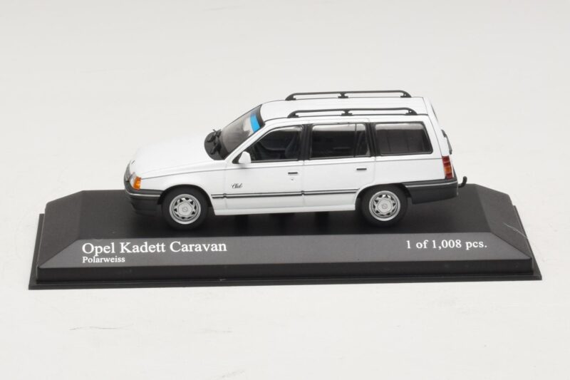 Opel Kadett E Caravan Bianco Minichamps 1:43 400045911 Pressofusione