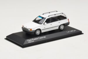 Opel Kadett E Caravan Bianco Minichamps 1:43 400045911 Pressofusione — immagine 2 di 4