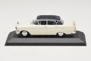 Opel Kapitan A Bianco Minichamps 1:43 400048000 Pressofusione