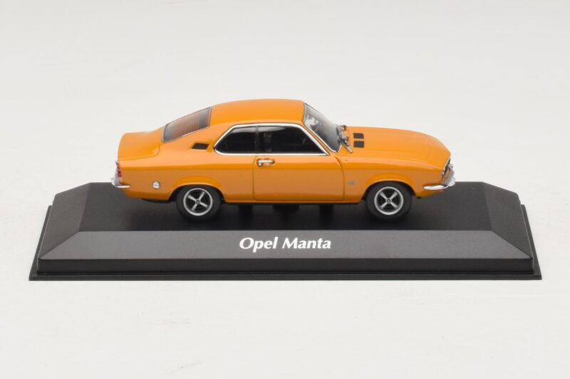 Opel Manta A Arancione Maxichamps 1:43 940045500 Pressofusione