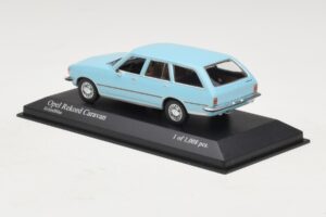 Opel Rekord D Caravan Blu Chiaro Minichamps 1:43 400044014 Pressofusione — immagine 3 di 4