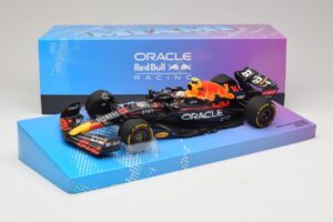 Oracle Red Bull Racing RB18 #11 S. Perez Miami GP 2022 Minichamps 1:18 113220511 Pressofusione — immagine 7 di 7