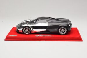 Pagani Huayra Chrome Silver Esemplare Unico BBR 1:18 P1873CM Resina — immagine 3 di 7