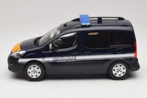 Peugeot Partner Gendarmerie Blu Scuro Norev 1:18 184890 Pressofusione — immagine 3 di 6