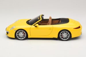 Porsche 911 991 Carrera S Cabriolet Giallo Minichamps 1:18 100061031 Pressofusione — immagine 4 di 8