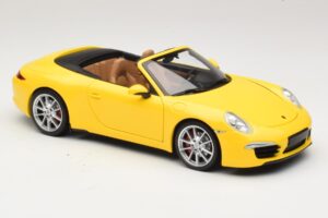 Porsche 911 991 Carrera S Cabriolet Giallo Minichamps 1:18 100061031 Pressofusione — immagine 6 di 8