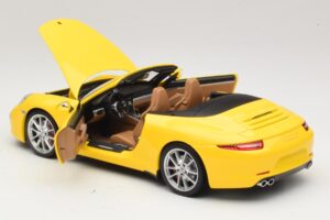 Porsche 911 991 Carrera S Cabriolet Giallo Minichamps 1:18 100061031 Pressofusione — immagine 5 di 8