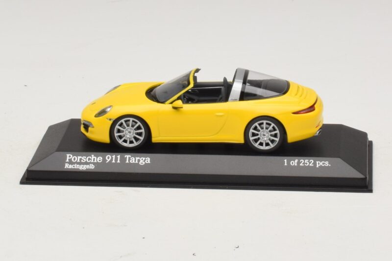 Porsche 911 991 Targa Giallo Minichamps 1:43 Porsche 911 991 Targa Giallo Minichamps 1:43 410062441 Pressofusione