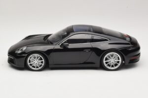 Porsche 911 992 Carrera 4S Nero Minichamps 1:18 WAP0211120R992 Pressofusione — immagine 3 di 6