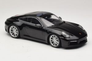 Porsche 911 992 Carrera 4S Nero Minichamps 1:18 WAP0211120R992 Pressofusione — immagine 4 di 6