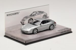 Porsche 911 996 Carrera 40° Anniversario Argento Minichamps 1:43 436061070 Pressofusione — immagine 2 di 5
