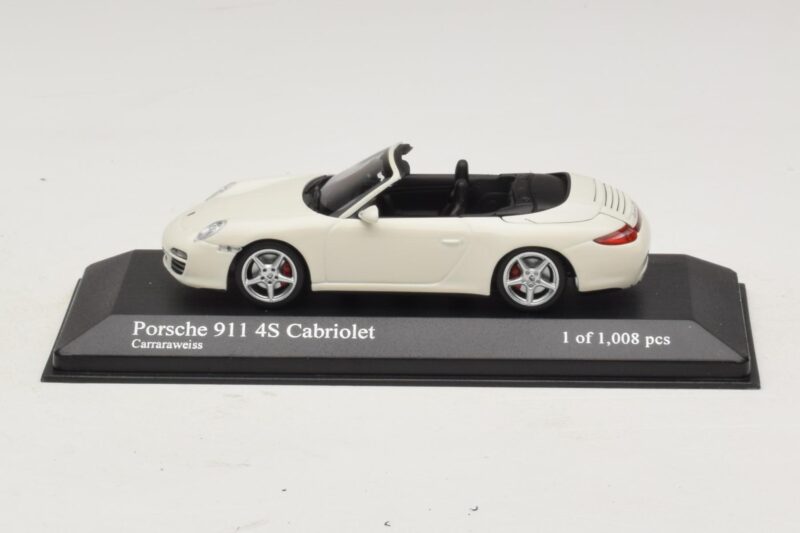 Porsche 911 997 Carrera 4S Cabriolet Bianco Minichamps 1:43 Porsche 911 997 Carrera 4S Cabriolet Bianco Minichamps 1:43 400066431 Pressofusione
