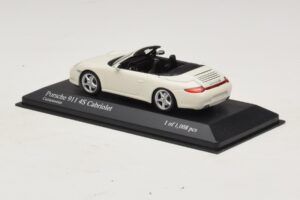 Porsche 911 997 Carrera 4S Cabriolet Bianco Minichamps 1:43 400066431 Pressofusione — immagine 3 di 4