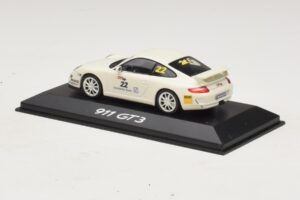 Porsche 911 997 GT3 #22 Bianco Minichamps 1:43 WAP020102016 Pressofusione — immagine 3 di 4