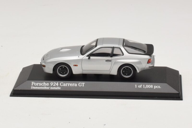 Porsche 924 Carrera GT Argento Minichamps 1:43 Porsche 924 Carrera GT Argento Minichamps 1:43 400066121 Pressofusione
