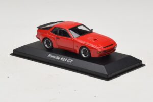 Porsche 924 GT Rosso Maxichamps 1:43 940066120 Pressofusione — immagine 3 di 4