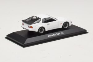 Porsche 924 GT Bianco Maxichamps 1:43 940066121 Pressofusione — immagine 2 di 4