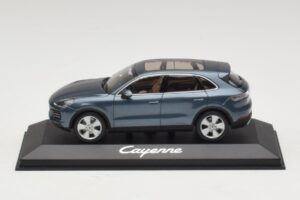 Porsche Cayenne E3 Blue Metallic Minichamps 1:43 WAP0203110J Pressofusione