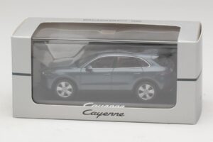 Porsche Cayenne E3 Blue Metallic Minichamps 1:43 WAP0203110J Pressofusione — immagine 4 di 4