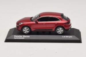 Porsche Macan 95B Rosso Metallizzato Minichamps 1:43 410062600 Pressofusione